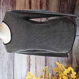 NEW ELLE BLACK & WHITE POLKA DOT LONG SLEEVE PULLOVER TOP